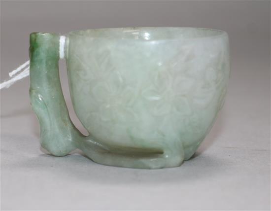 A Chinese jadeite cup